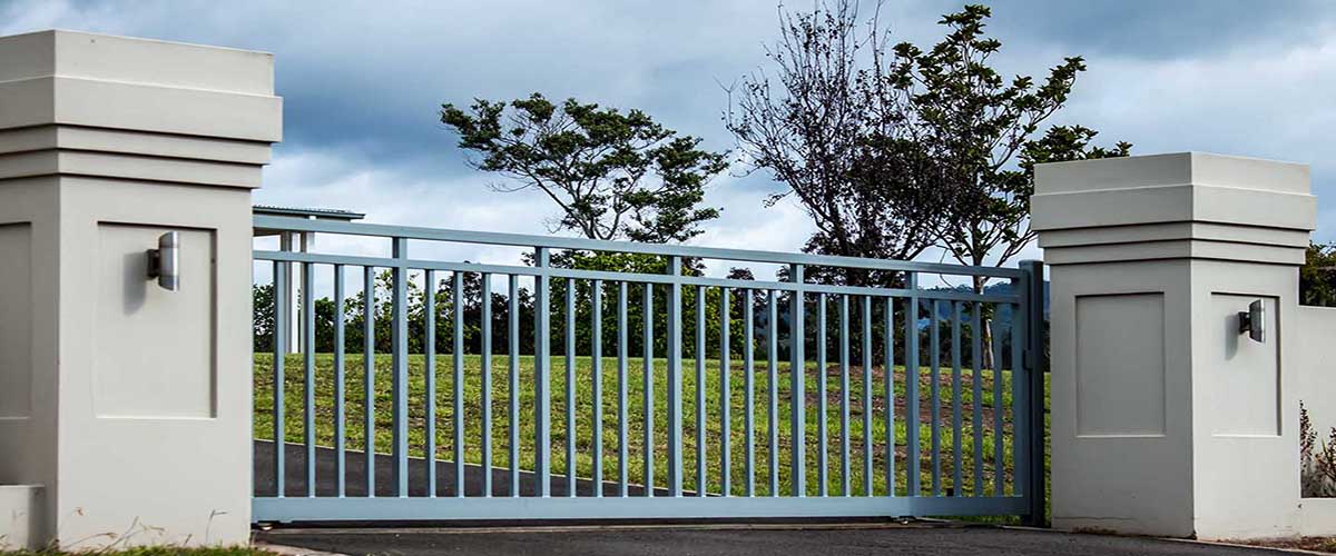 Automatic sliding steel bar entrance gate with gate motor